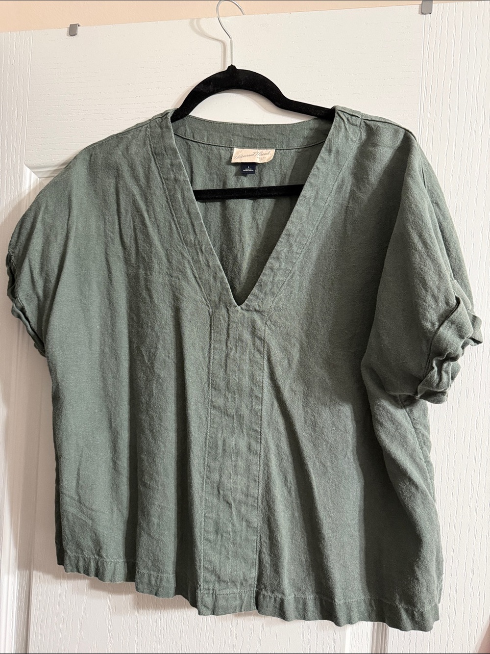 Universal Thread Olive Green V-Neck Linen-Blend Tunic